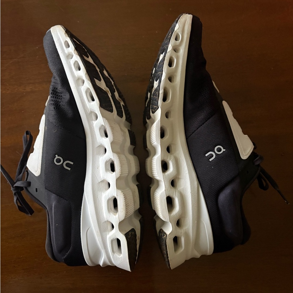 On Running Cloud Black and White Athletic Shoes with Speed-Lacing